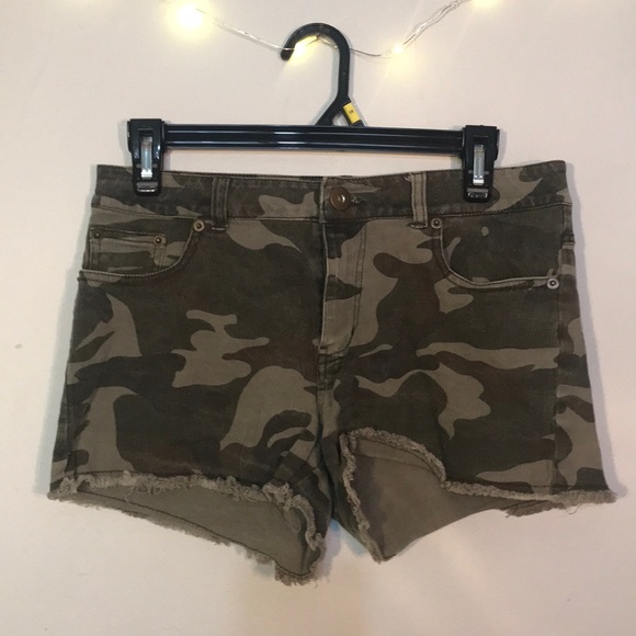 Shorts | Army Fatigue Booty Shorts 